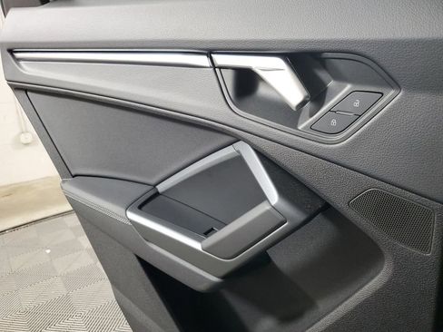 Used 2024 Audi Q3 2.0T Premium Plus w/ Premium Plus Package image 18