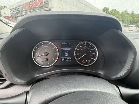 Used 2025 Nissan Sentra S FWD image 14