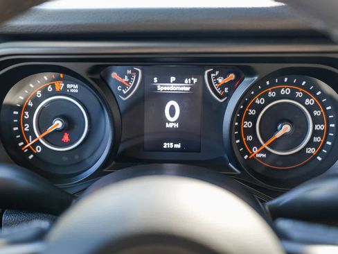 Used 2025 Jeep Gladiator Sport image 20