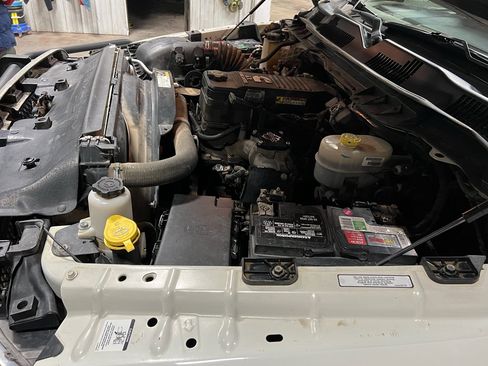 Used 2016 RAM 3500 Laramie Longhorn image 10