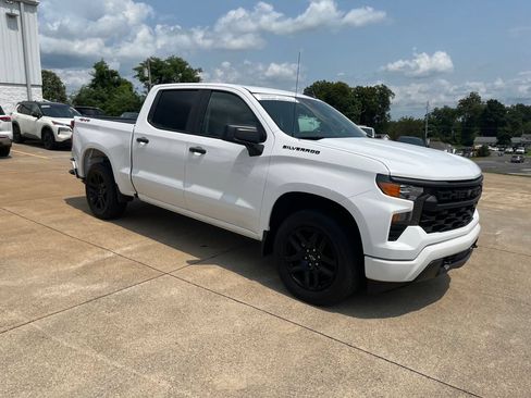 Used 2023 Chevrolet Silverado 1500 Custom w/ LPO, Dark Essentials Package AWD/4WD image 7