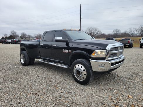 Used 2015 RAM 3500 Laramie image 6