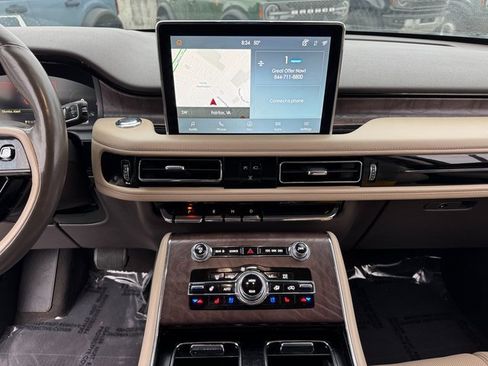 Used 2023 Lincoln Aviator Reserve w/ Equipment Group 201A image 11