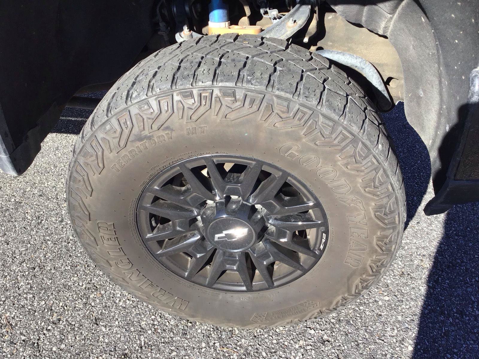 Used 2024 Chevrolet Silverado 2500 ZR2 AWD/4WD image 9