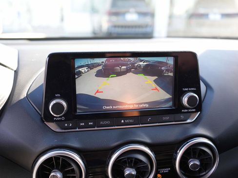 Used 2020 Nissan Sentra S image 21