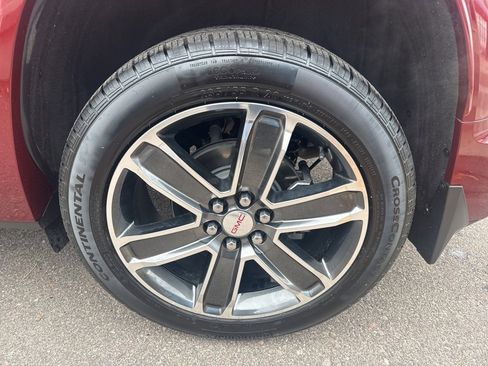 Used 2018 GMC Acadia Denali w/ LPO, Protection Package image 8