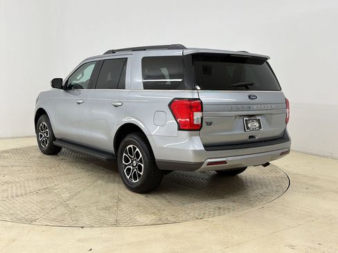 Used 2024 Ford Expedition XLT AWD/4WD image 3