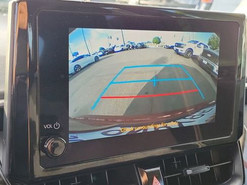 Used 2024 Toyota Corolla LE image 9