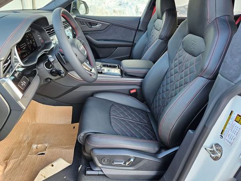 New 2026 Audi SQ8 Prestige image 8