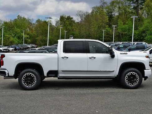 New 2026 Chevrolet Silverado 2500 High Country w/ High Country Premium Package AWD/4WD image 6