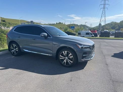 Used 2022 Volvo XC60 B6 Inscription w/ Advanced Package image 2