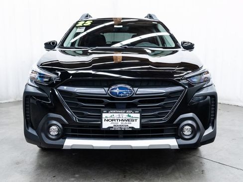 Used 2025 Subaru Outback Limited w/ Popular Package #2 AWD/4WD image 2