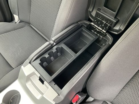 Used 2010 Ford Edge SE image 17