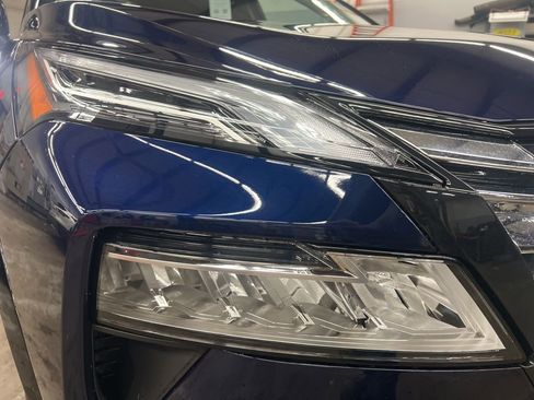 New 2026 Nissan Rogue Platinum image 14