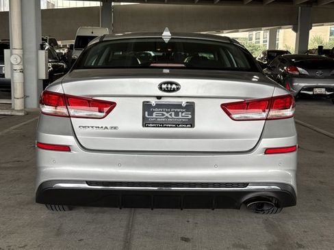 Used 2020 Kia Optima LX FWD image 10