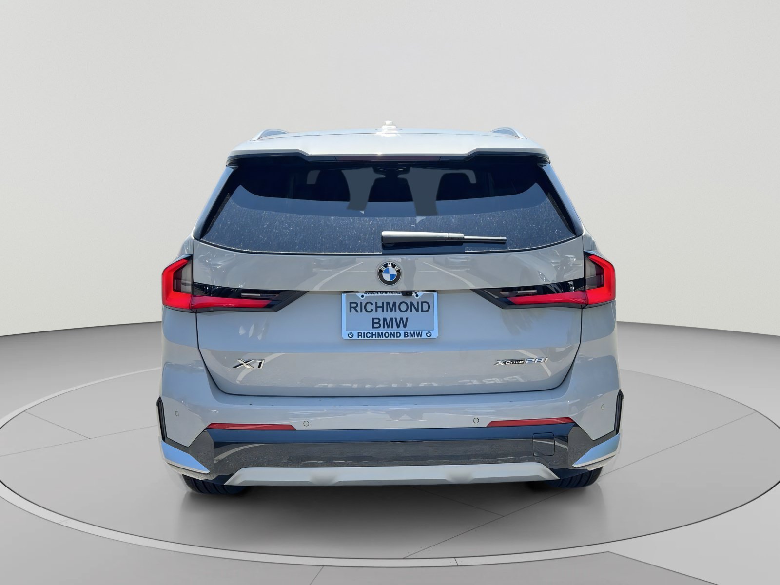 New 2026 BMW X1 xDrive28i w/ Convenience Package AWD/4WD image 4