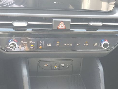 New 2026 Kia Sportage SX image 42