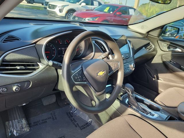 Used 2024 Chevrolet Malibu LT FWD image 16