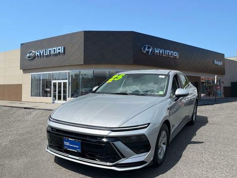 Certified 2025 Hyundai Sonata SE FWD image 4