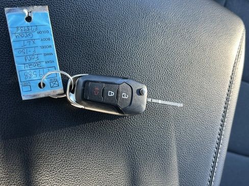Used 2024 Ford F150 XLT w/ Mobile Office Package image 33
