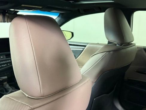 Used 2025 Lexus ES 350 w/ Premium Package image 26