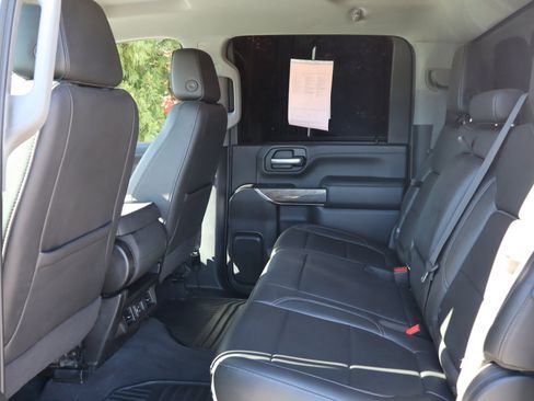 Used 2020 Chevrolet Silverado 2500 LTZ image 36