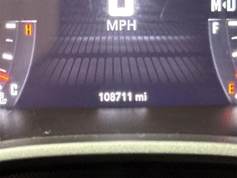 Used 2015 Dodge Challenger SXT Plus image 13