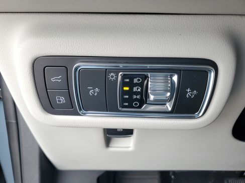 New 2026 Lincoln Nautilus Premier w/ Equipment Group 102A image 14