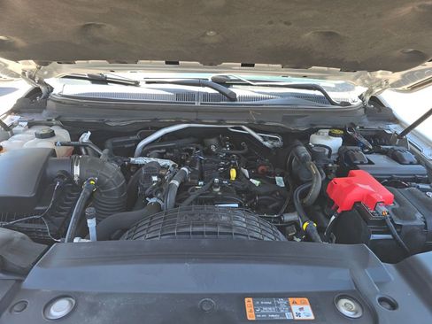 Used 2019 Ford Ranger XL w/ Equipment Group 101A Mid AWD/4WD image 22