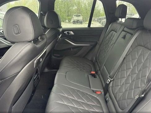 Certified 2025 BMW X5 xDrive50e w/ Premium Package AWD/4WD image 5