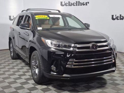 Certified 2018 Toyota Highlander Limited Platinum image 1