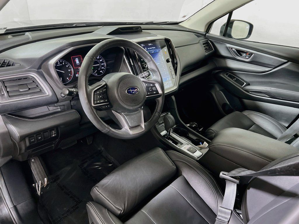 Used 2023 Subaru Ascent Limited AWD/4WD image 9