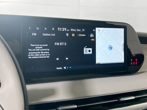 Used 2023 Hyundai Palisade Calligraphy image 15