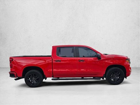 Used 2022 Chevrolet Silverado 1500 Custom RWD image 2
