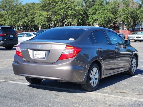 Used 2012 Honda Civic LX image 4