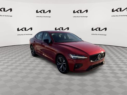 Used 2023 Volvo S60 B5 Core AWD/4WD image 3