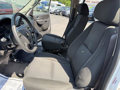 Used 2012 Chevrolet Tahoe 4WD w/ Skid Plate Package image 17