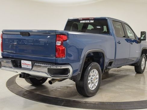 Used 2024 Chevrolet Silverado 2500 LT w/ Convenience Package image 11