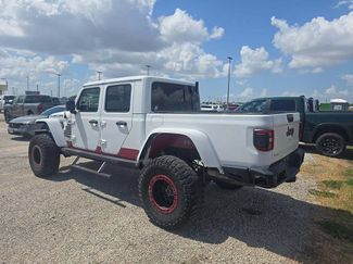 Used 2021 Jeep Gladiator Rubicon AWD/4WD video 2