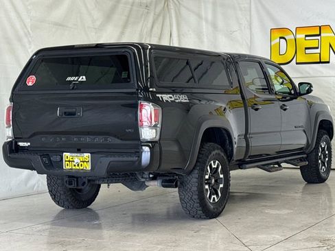 Used 2021 Toyota Tacoma TRD Off-Road w/ TRD Premium Off Road Package image 4