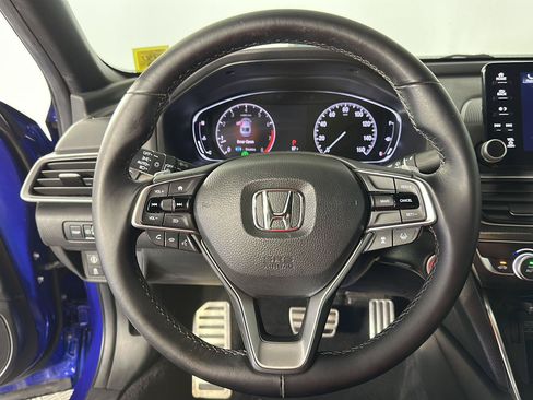 Used 2019 Honda Accord Sport image 10