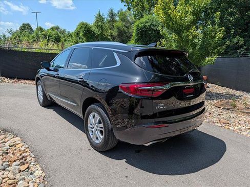 Used 2018 Buick Enclave Essence w/ Trailering Package FWD image 3
