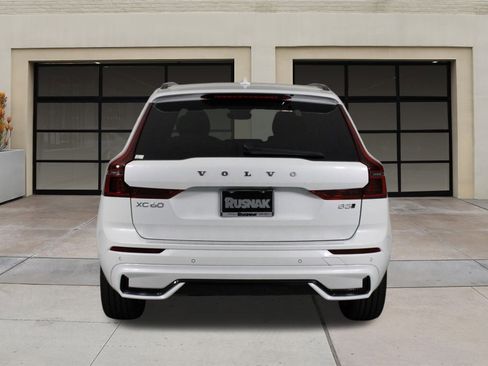 New 2026 Volvo XC60 B5 Plus w/ Protection Package Premier image 4