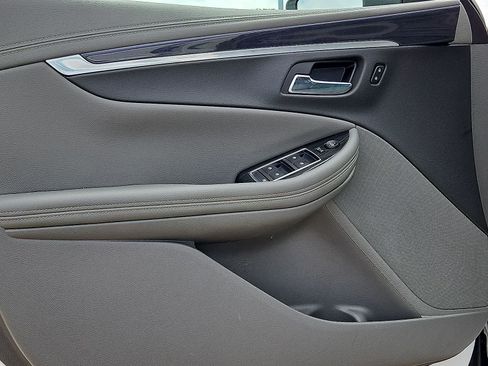 Used 2019 Chevrolet Impala LS FWD image 26