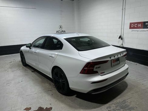 Used 2023 Volvo S60 B5 Plus w/ Climate Package AWD/4WD image 4