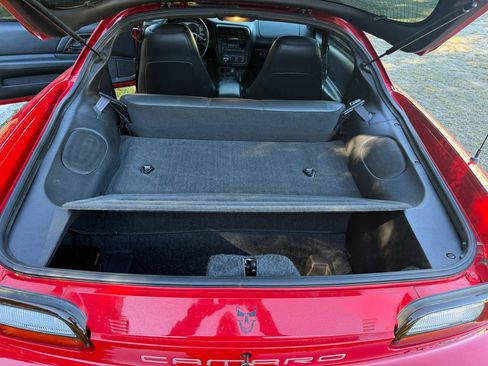 Used 2002 Chevrolet Camaro Z28 w/ SS Performance/Appearance Pkg RWD image 36
