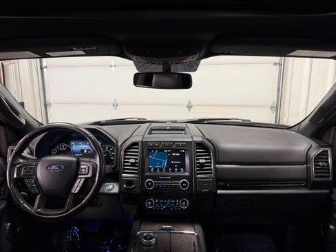 Used 2018 Ford Expedition Max Limited AWD/4WD image 4