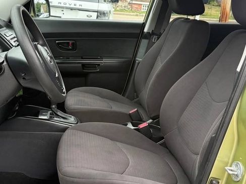 Used 2013 Kia Soul FWD image 5