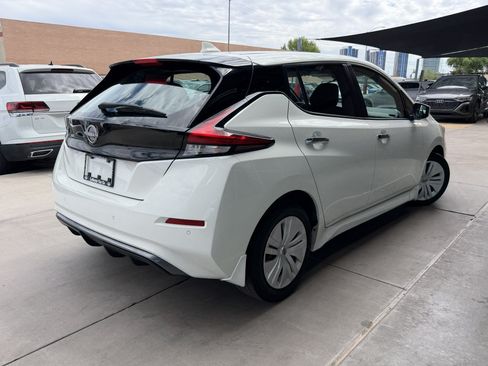 Used 2025 Nissan Leaf S FWD image 4