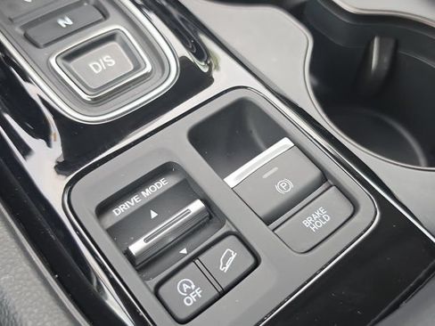 Used 2024 Honda Pilot EX-L image 26